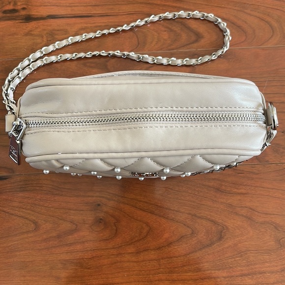 Badgley Mischka Taupe Faux Leather Pearls and Chain Crossbody Strap Purse Bag - Picture 7 of 9